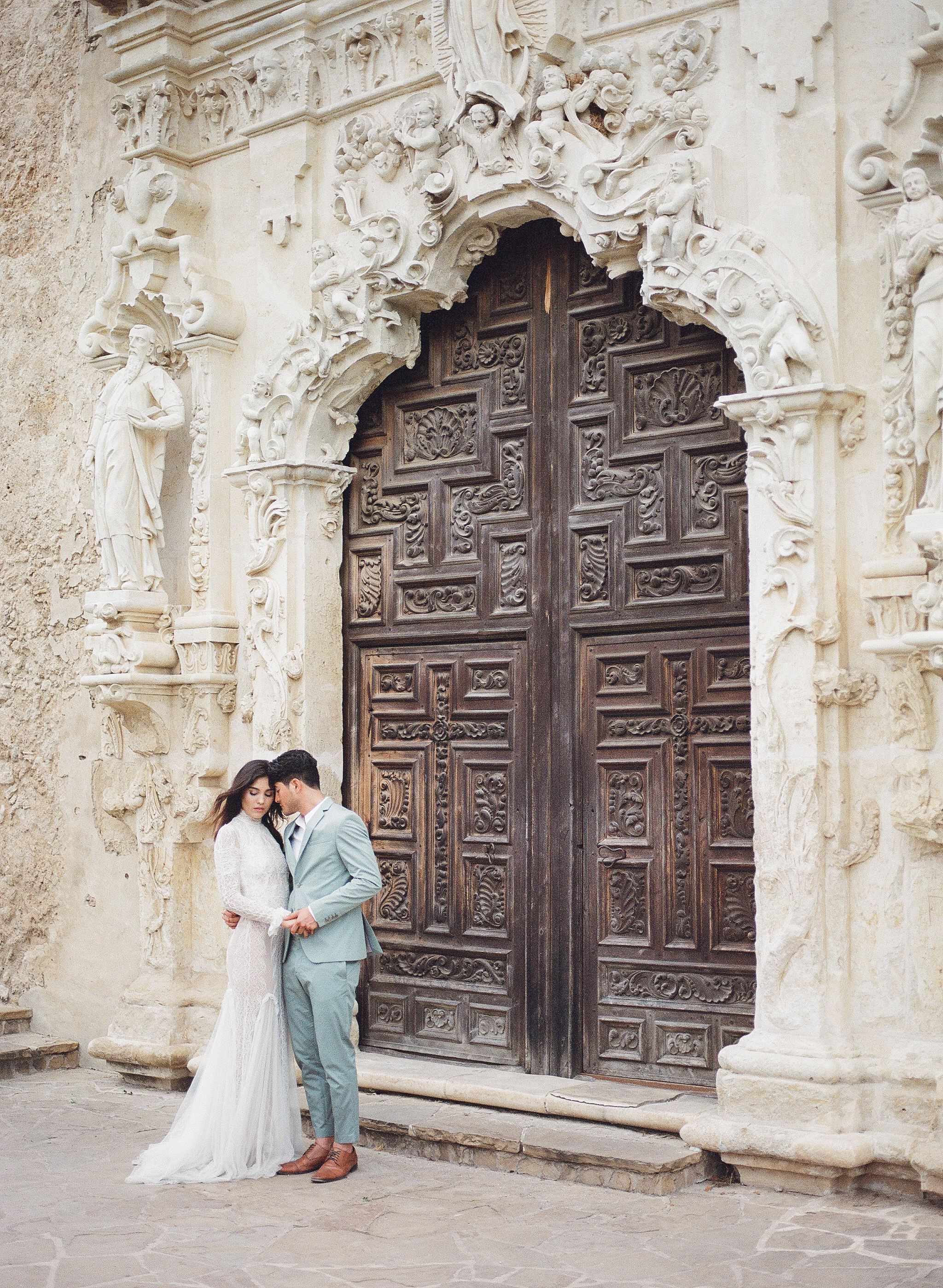 romantic organic elopement at mission san jose | Muguet Photography